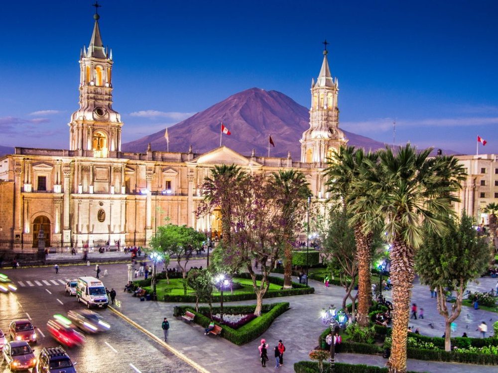 Arequipa Walking City Tour: History and Colonial Architecture