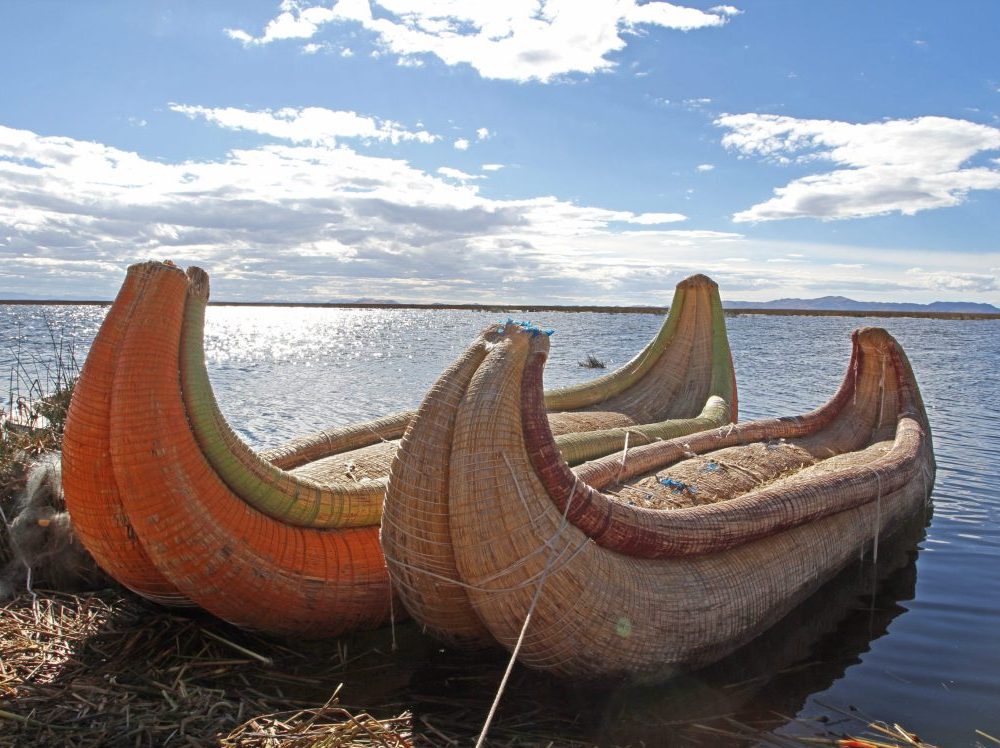 Puno totora boats